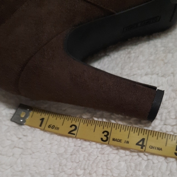 Vince Camuto Heeled Boots - Picture 6 of 8